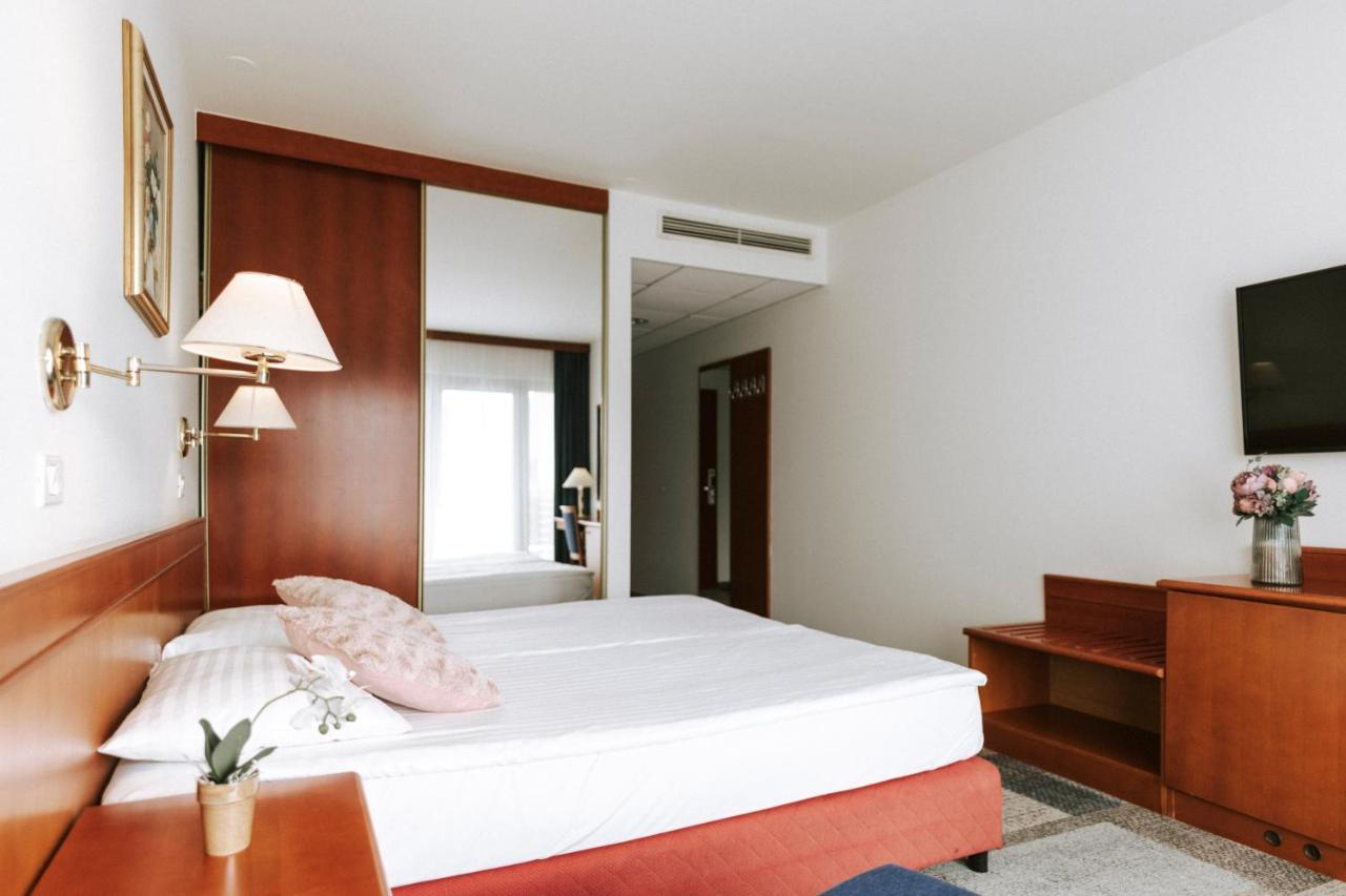 Hotel Toplice - Terme Catez Catez ob Savi Exteriör bild